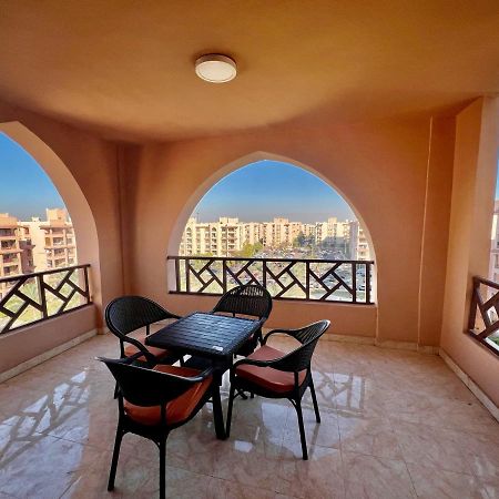 Luxurious 3 Bedroom Rustic Apartment Overlooking Huge Garden - For Families And Couples Le Caire Extérieur photo