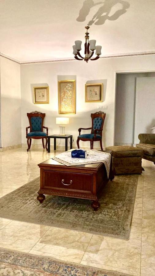 Luxurious 3 Bedroom Rustic Apartment Overlooking Huge Garden - For Families And Couples Le Caire Extérieur photo